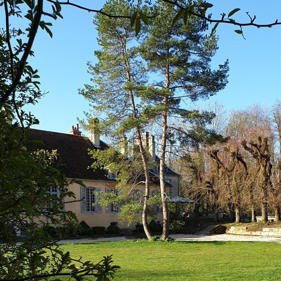 לינה וארוחת בוקר Chateau De Mauvilly מראה חיצוני תמונה